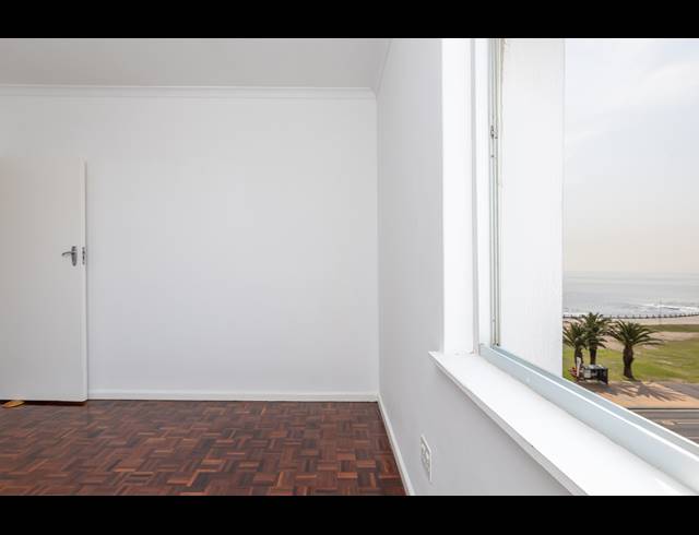 2 BEDROOM APARTMENT TO LET IN MOUILLE POINT